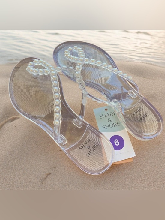 Shade & Shore Shoes - Shade & Shore Clear Pearl-Accent Jelly Flip Flops NWT